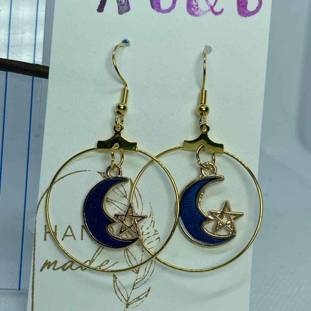 Blue moon hoops